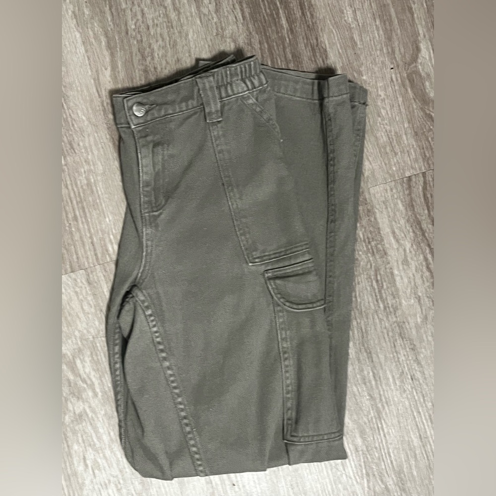 Harlow khaki baggy/wide leg cargo pants